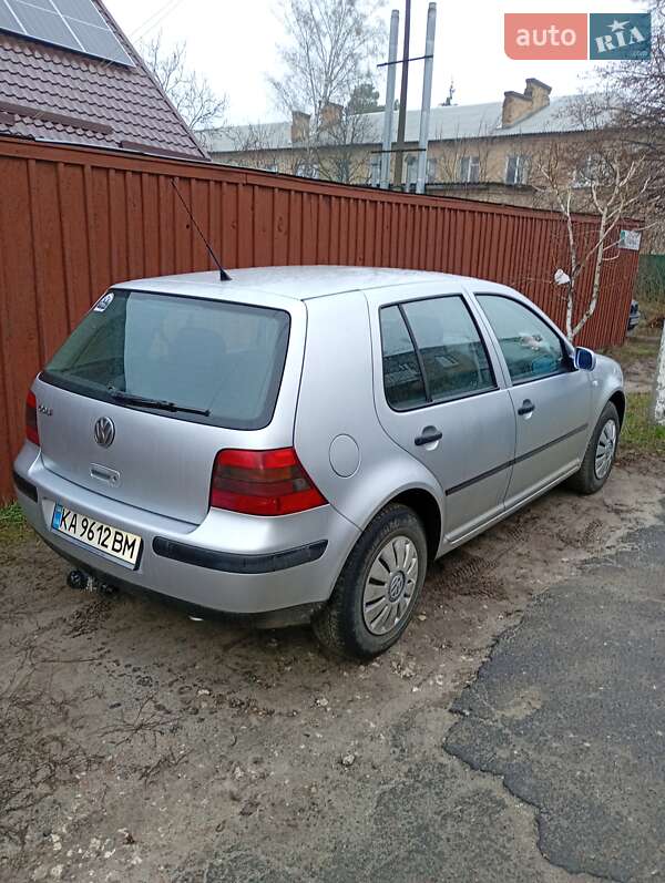 Volkswagen Golf 2001