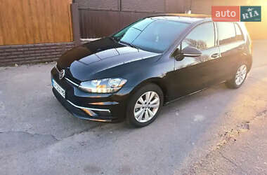 Хэтчбек Volkswagen Golf 2019 в Киеве