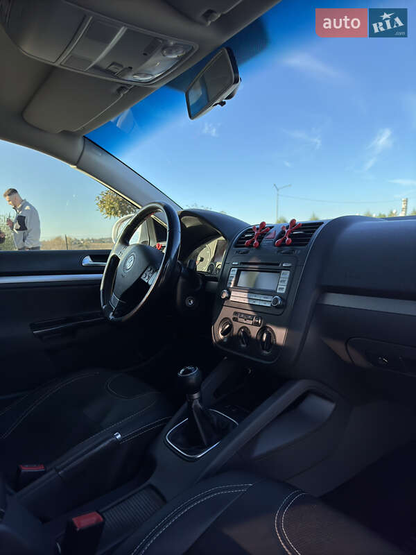 Універсал Volkswagen Golf 2008 в Шепетівці