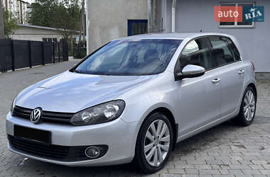 Хетчбек Volkswagen Golf 2013 в Києві