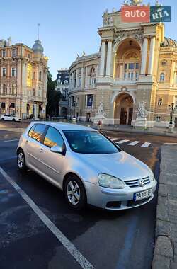 Хетчбек Volkswagen Golf 2005 в Одесі