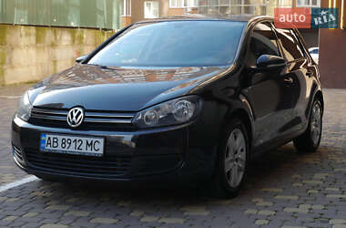 Хэтчбек Volkswagen Golf 2010 в Виннице