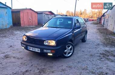 Хэтчбек Volkswagen Golf 1993 в Сумах