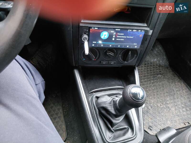 Универсал Volkswagen Golf 2004 в Житомире фото 3 Универсал Volkswagen Golf 2004 в Житомире