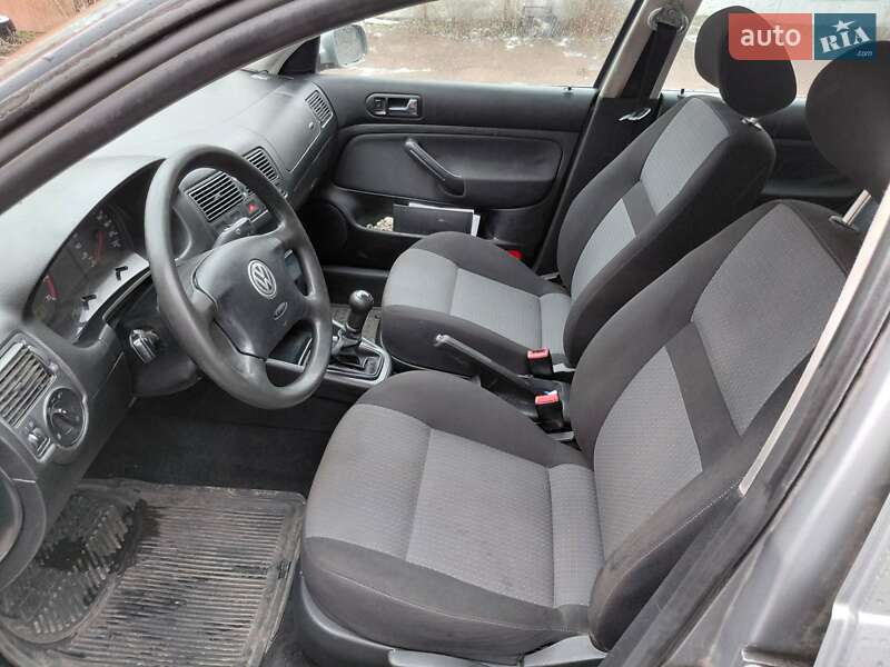 Универсал Volkswagen Golf 2004 в Житомире фото 5 Универсал Volkswagen Golf 2004 в Житомире