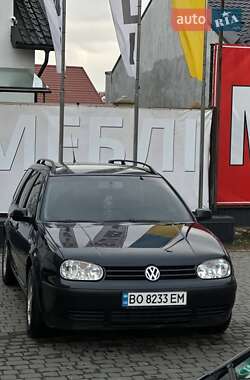 Универсал Volkswagen Golf 2003 в Тернополе