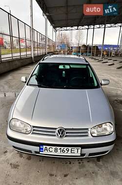 Универсал Volkswagen Golf 2000 в Ровно