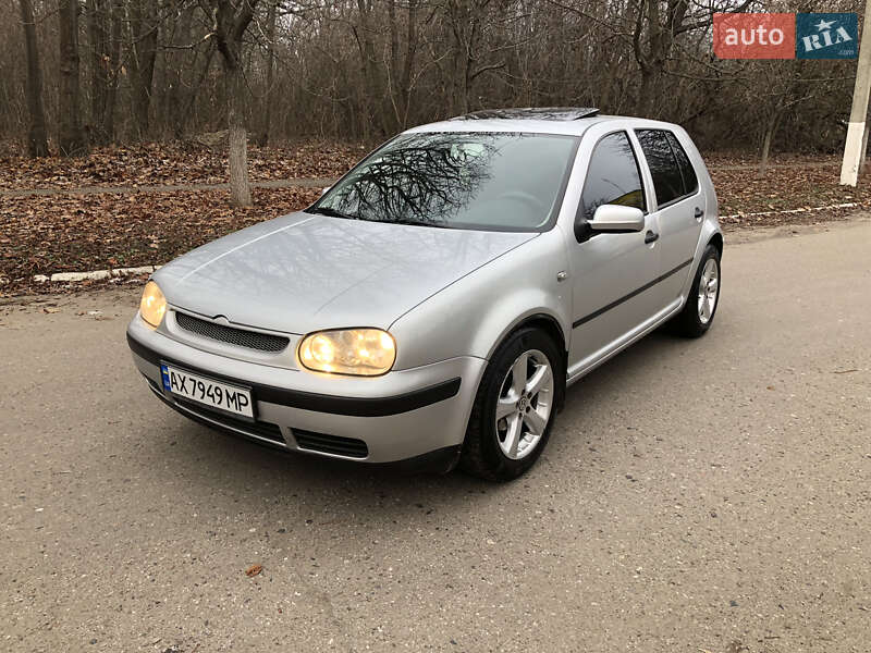 Volkswagen Golf 2000