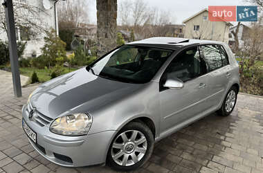 Хэтчбек Volkswagen Golf 2005 в Виннице