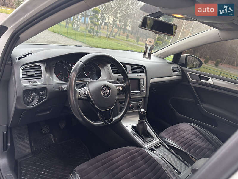 Универсал Volkswagen Golf 2014 в Хмельницком