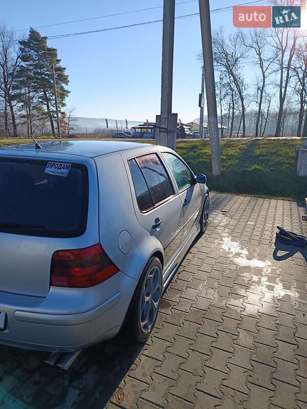 Хэтчбек Volkswagen Golf 2000 в Сторожинце