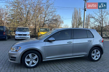 Хэтчбек Volkswagen Golf 2015 в Черновцах