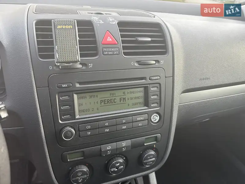 Volkswagen Golf 2004 VIN WVWZZZ1KZ4B064363 фото оголошення 7 з 45