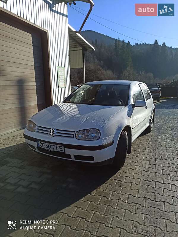 Volkswagen Golf 2000