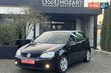 Хэтчбек Volkswagen Golf 2007 в Иршаве