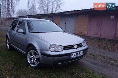 Хэтчбек Volkswagen Golf 2004 в Нежине