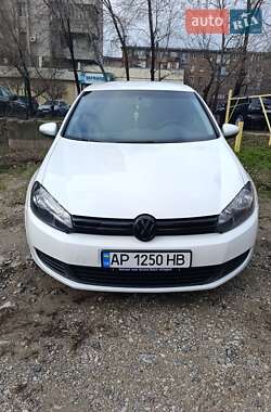 Хэтчбек Volkswagen Golf 2013 в Запорожье