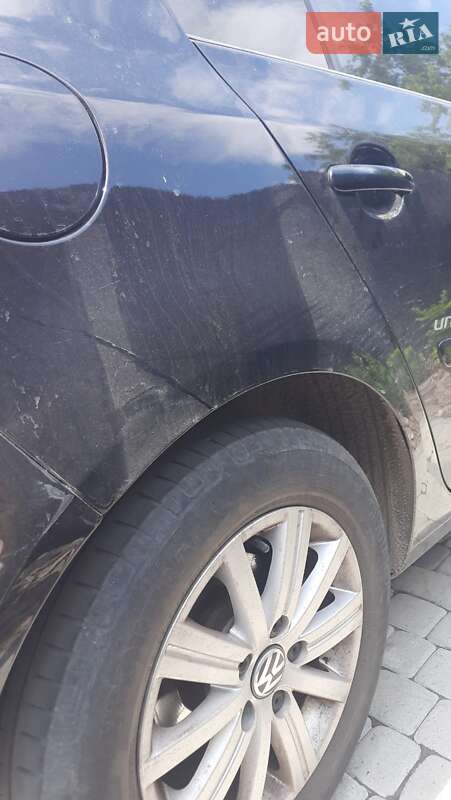 Хэтчбек Volkswagen Golf 2008 в Сокале