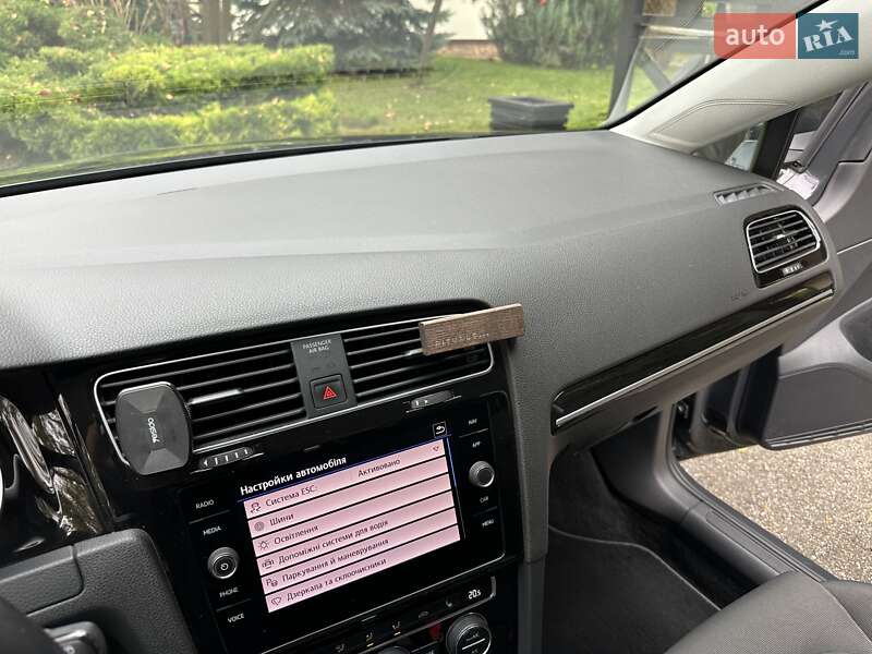 Универсал Volkswagen Golf 2018 в Броварах фото 49 Универсал Volkswagen Golf 2018 в Броварах