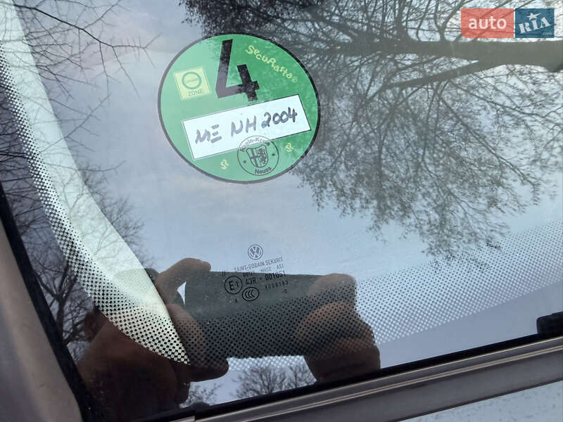 Хетчбек Volkswagen Golf 2010 в Сваляві