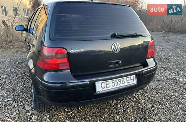 Хэтчбек Volkswagen Golf 2003 в Черновцах