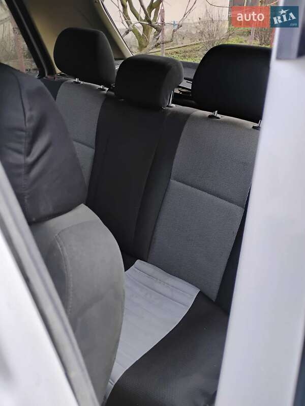 Хетчбек Volkswagen Golf 1987 в Вилку