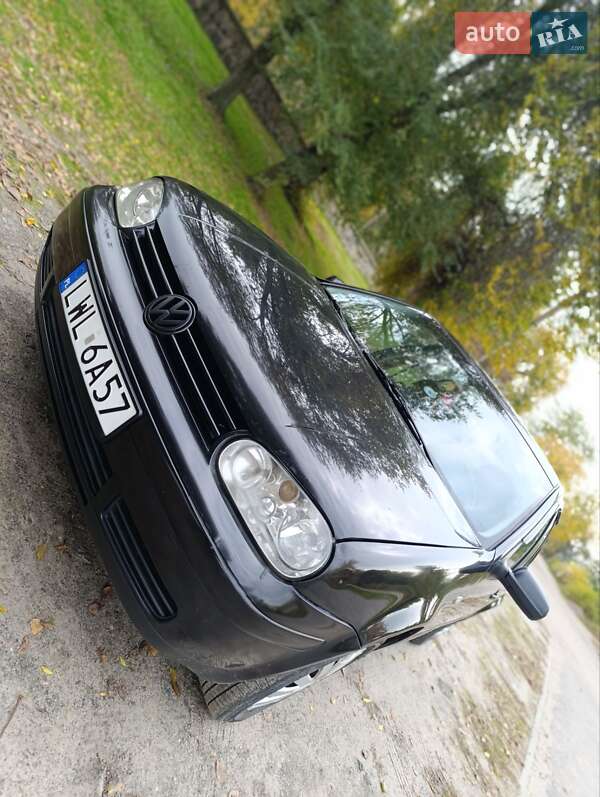 Хетчбек Volkswagen Golf 2000 в Кременчуці