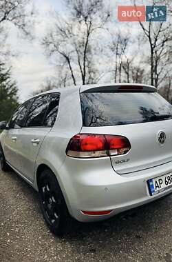 Хэтчбек Volkswagen Golf 2009 в Запорожье