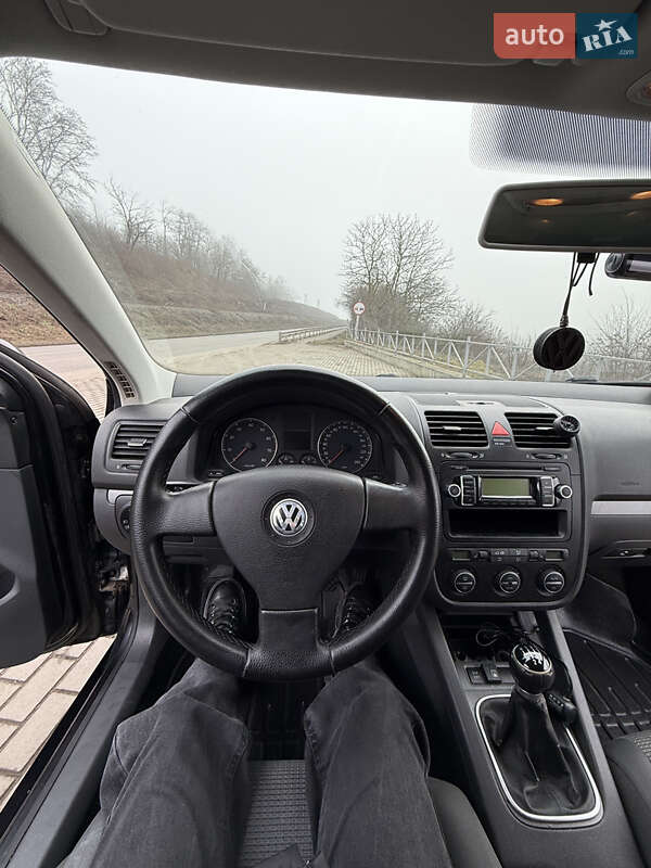 Універсал Volkswagen Golf 2008 в Тернополі