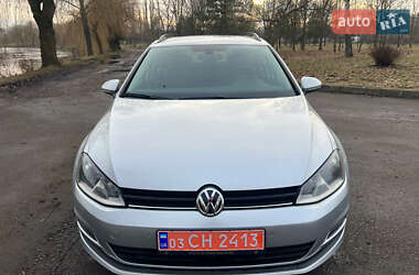 Універсал Volkswagen Golf 2017 в Рівному
