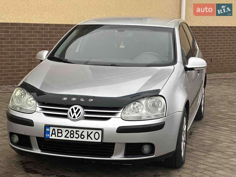 Volkswagen Golf 2004