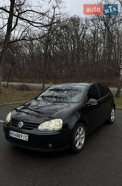 Хетчбек Volkswagen Golf 2006 в Ужгороді