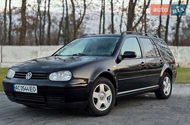 Универсал Volkswagen Golf 2000 в Луцке