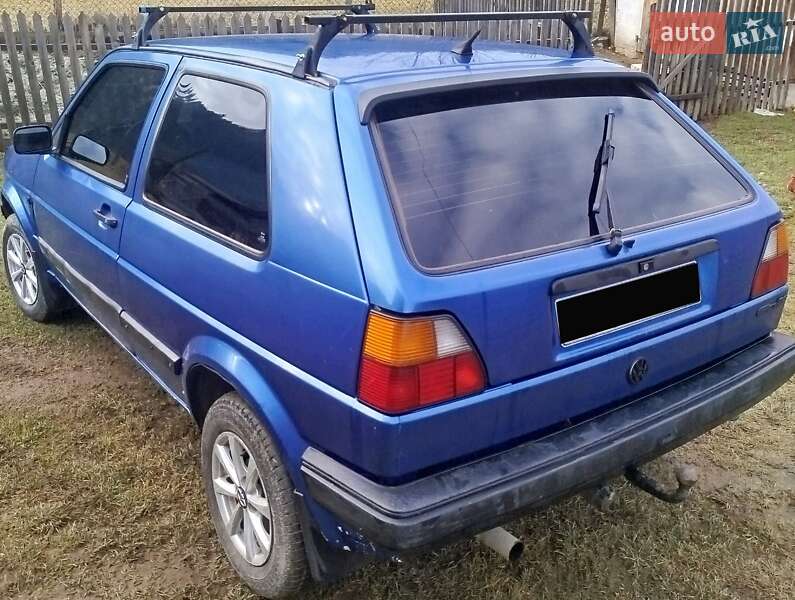 Хэтчбек Volkswagen Golf 1990 в Путиле