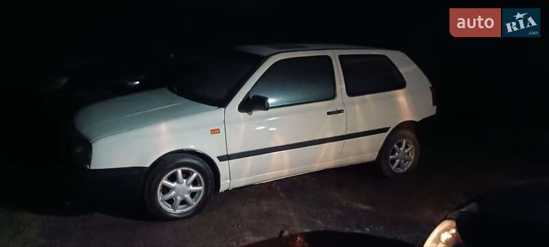 Хетчбек Volkswagen Golf 1995 в Жовкві фото 2 Хетчбек Volkswagen Golf 1995 в Жовкві