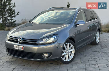 Универсал Volkswagen Golf 2010 в Луцке