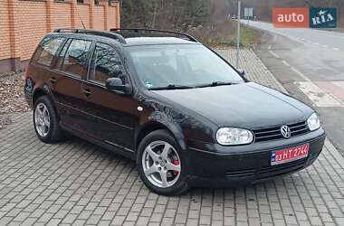 Универсал Volkswagen Golf 2004 в Красилове