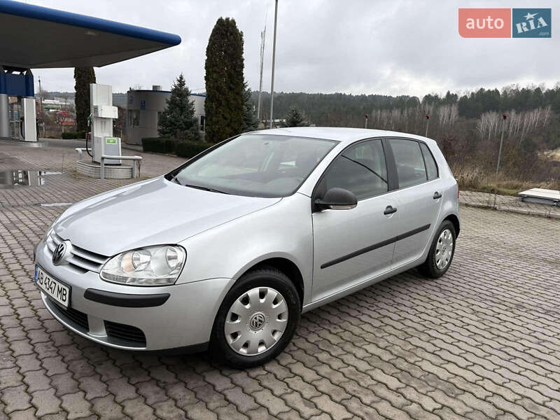 Хетчбек Volkswagen Golf 2006 в Чернівцях фото 2 Хетчбек Volkswagen Golf 2006 в Чернівцях