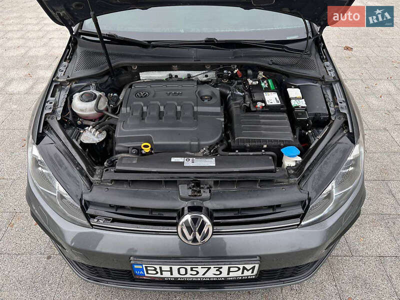 Універсал Volkswagen Golf 2017 в Одесі