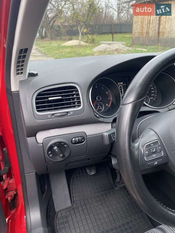 Хэтчбек Volkswagen Golf 2012 в Переяславе