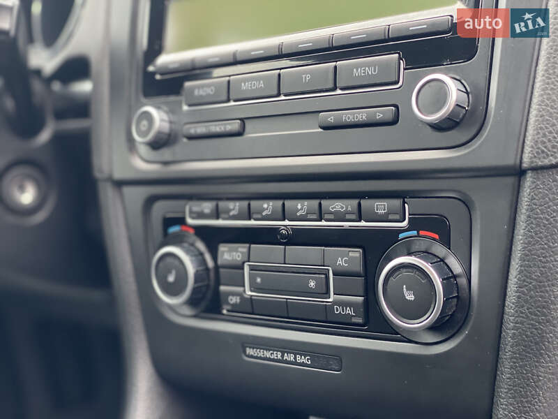 Хетчбек Volkswagen Golf 2009 в Старокостянтинові