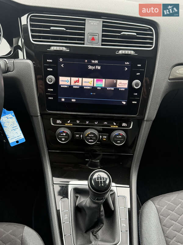 Універсал Volkswagen Golf 2018 в Стрию