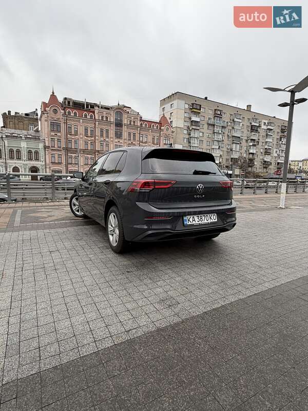 Хетчбек Volkswagen Golf 2022 в Києві