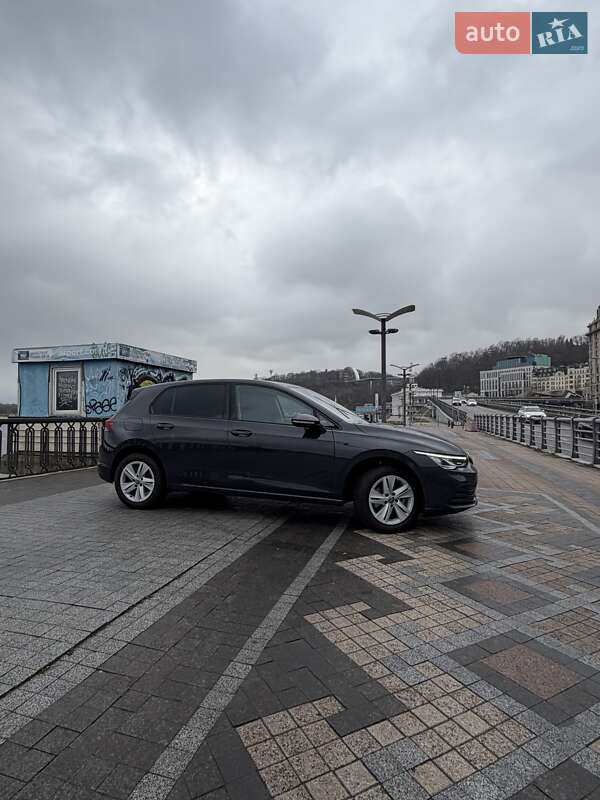 Хетчбек Volkswagen Golf 2022 в Києві
