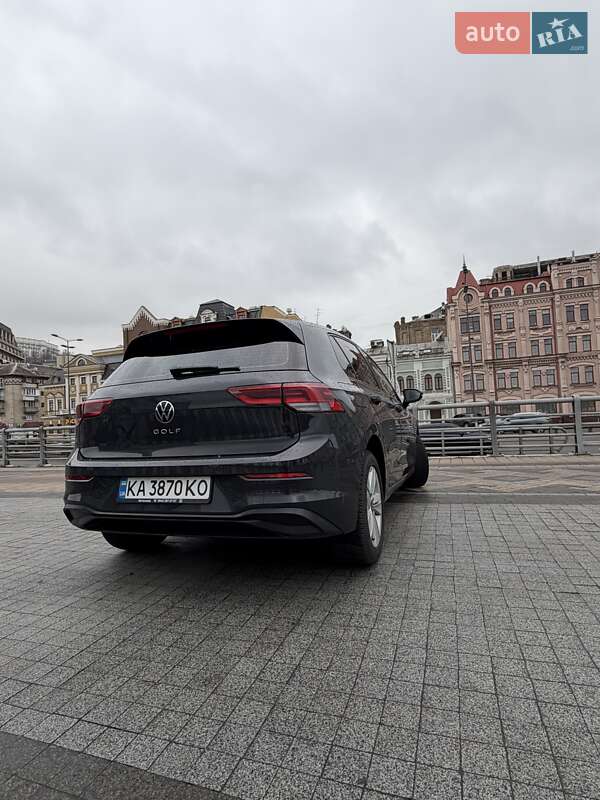 Хетчбек Volkswagen Golf 2022 в Києві