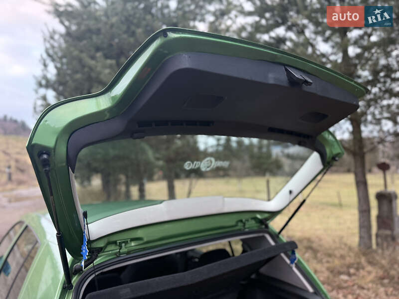 Хетчбек Volkswagen Golf 2000 в Турці