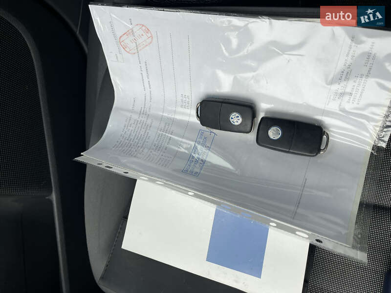 Хетчбек Volkswagen Golf 2006 в Шепетівці