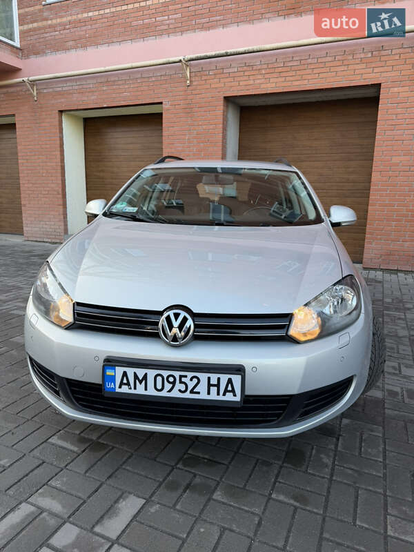 Універсал Volkswagen Golf 2010 в Бердичеві