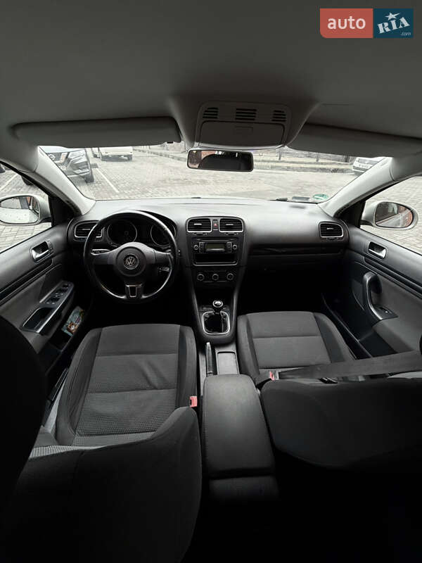 Універсал Volkswagen Golf 2010 в Бердичеві