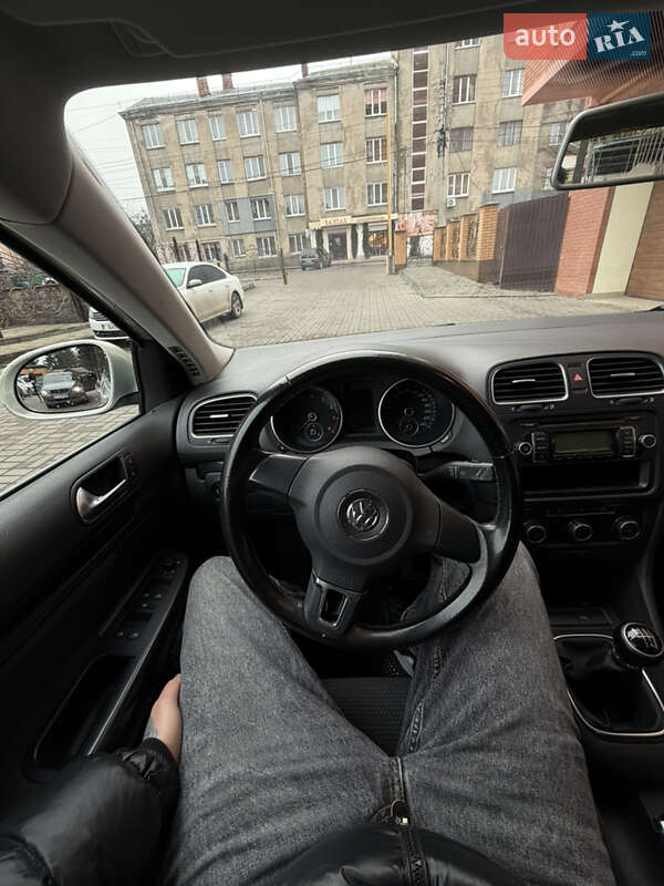 Універсал Volkswagen Golf 2010 в Бердичеві